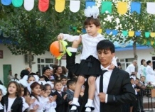 «Звонок зрелости» в Таджикистане прозвенит в этом году 6 июня