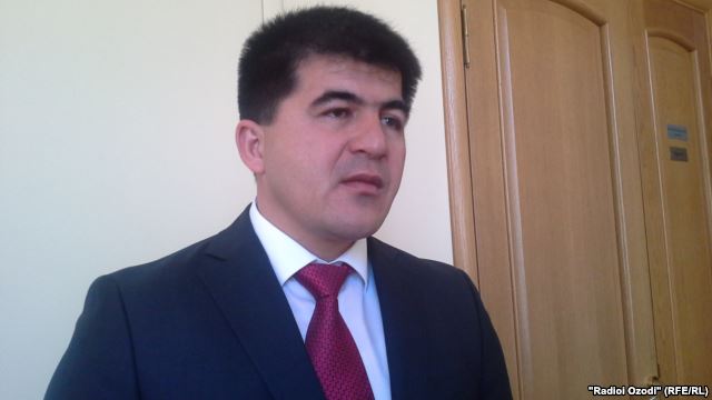 Парламент Таджикистана освободил предприятие Акбара Гуломова от налогов