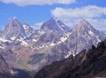 Таджикский эксперт оспаривает данные о горах и равнинах Таджикистана