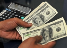 Доллар в Таджикистане остается стабильным, рубль и евро – дешевеют