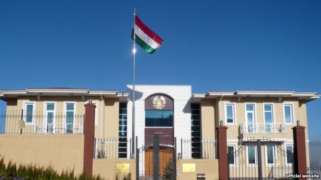 Посольство: Из 25 задержанных на границе Турции с Сирией лишь один оказался таджиком