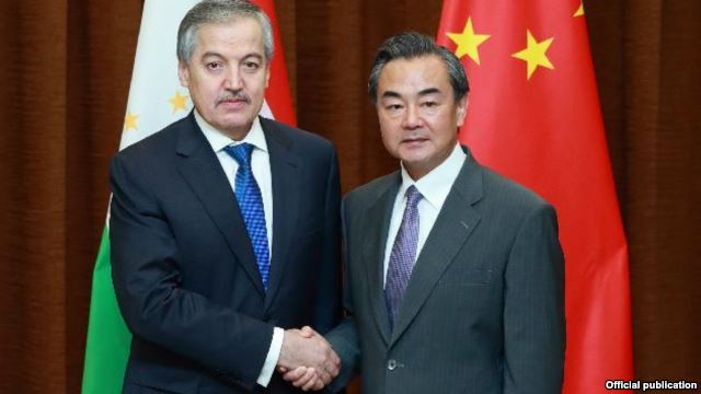 Правительство КНР окажет экстренную гуманитарную помощь Таджикистану