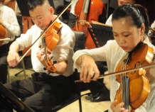 Китайский оркестр выступил с аншлагом в Душанбе
