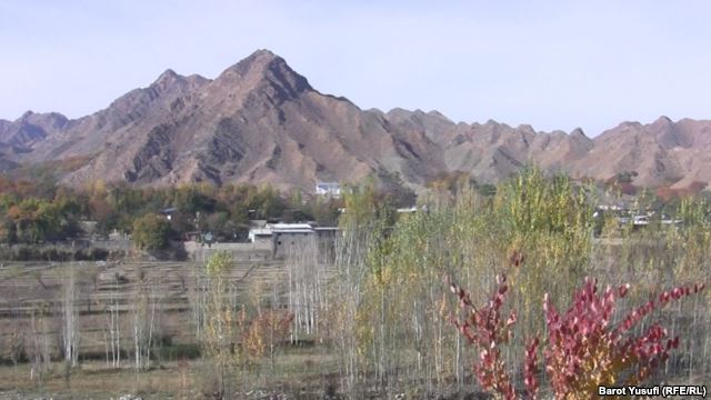 Кыргызстан заявил, что граждане Таджикистана ранили в кыргызского пограничника из винтовки