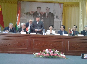 На севере Таджикистана открылся институт Конфуция