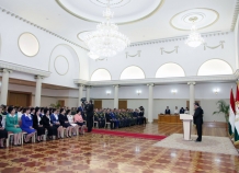 Премия Исмоили Сомони вручена 12 представителям науки Таджикистана