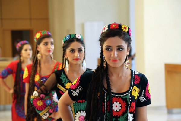 Таджикистан показал свою культуры москвичам, на очереди - Калининград