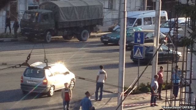 В Вахдате ликвидированы двое нападавших на ОВД, трое ранены