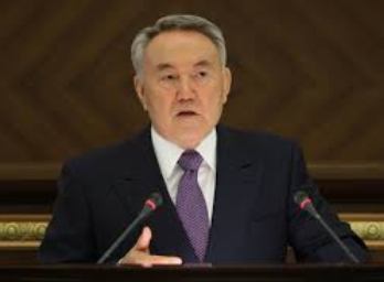 Президент Казахстана прибыл в Душанбе
