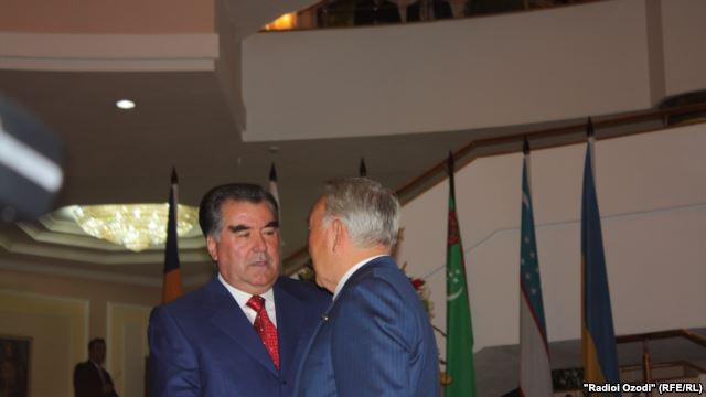 В Душанбе начались переговоры президентов Таджикистана и Казахстана