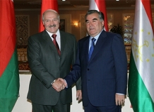 Президент Беларуси восхитился таджикскими аграриями
