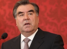 Э. Рахмон призвал таджикистанцев быть бдительными в нынешних сложных условиях