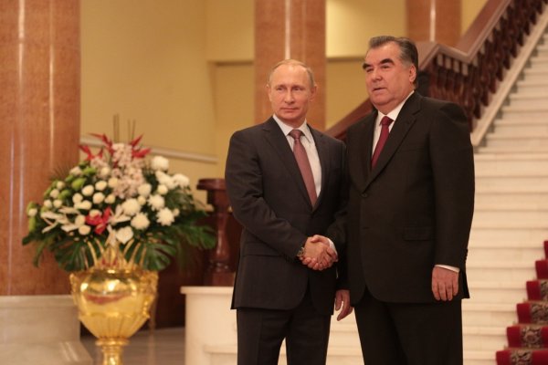 Президент Таджикистана открыл саммит ОДКБ