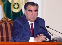 Эмомали Рахмон поздравил народ Таджикистана с Днем государственного языка