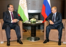 Э. Рахмон и В. Путин встретились в Сочи, где сегодня президент РФ отметит свое 63-летие