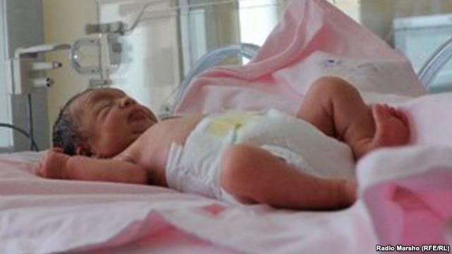 МВД Таджикистана: задержана женщина, за 300 сомони продавшая новорожденного младенца