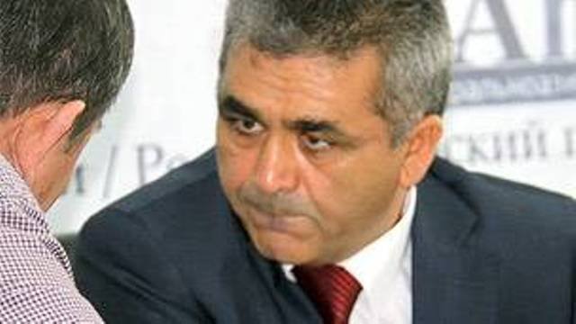 Президент Таджикистана Рахмон разрешил Бегу Зухурову три года не платить долги по бюджету