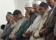 Таджикским чиновникам запретили посещать пятничные молитвы
