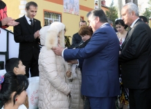 Президент подарил зимнюю одежду членам общества инвалидов Чкаловска