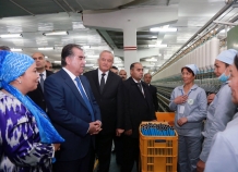 В Худжанде Э. Рахмон открыл фабрику «Прядильщица Таджикистана»