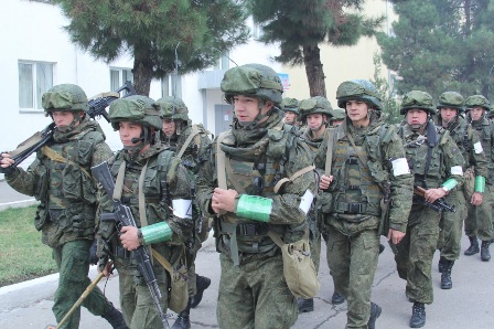 Военнослужащие 201-й РВБ отметили День разведчика