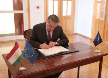 Глава МИД Таджикистана посетил посольство Франции в Душанбе