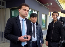 Таджикские студенты требуют ответа от западных дипмиссий в Душанбе