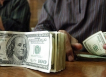 Эксперт: курс доллара остановится в диапазоне 9-11 сомони