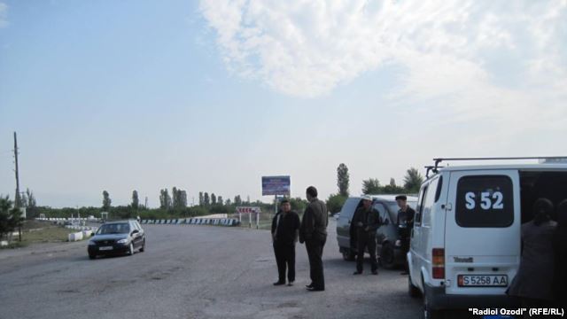 Таджикистан экстрадировал в Кыргызстан подозреваемых в вербовке в Сирию