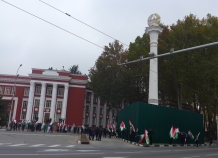 В Душанбе «приговорили» еще один памятник