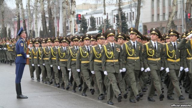 Армия Таджикистана: 200 бойцов лучше, чем сто тысяч?