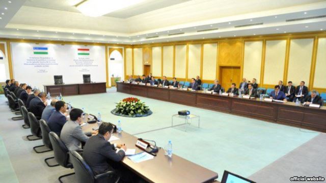 Таджикистан-Узбекистан: политические консультации перенесены на более поздний срок