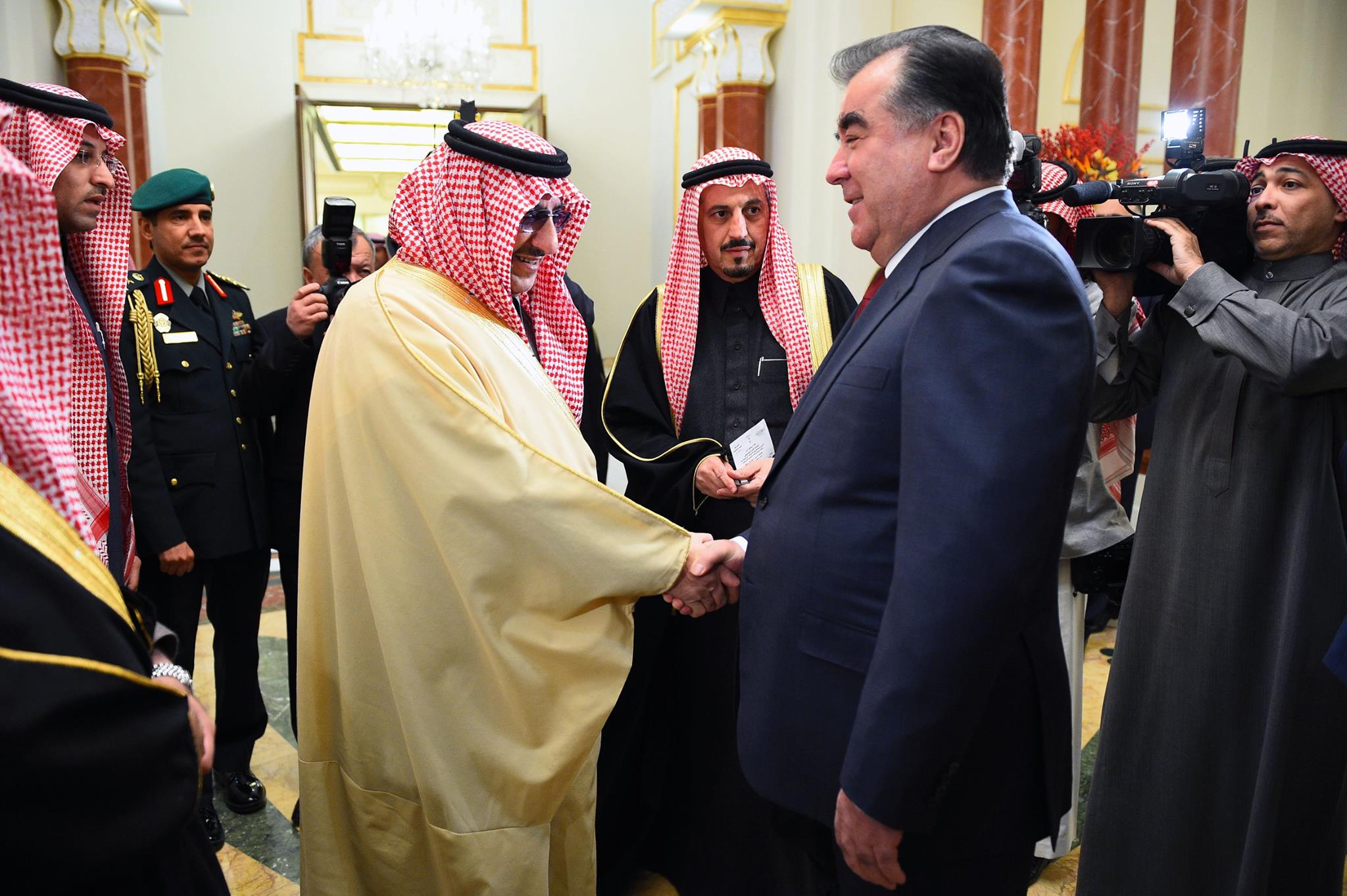 Рахмон и саудовский король подписали пакет соглашений