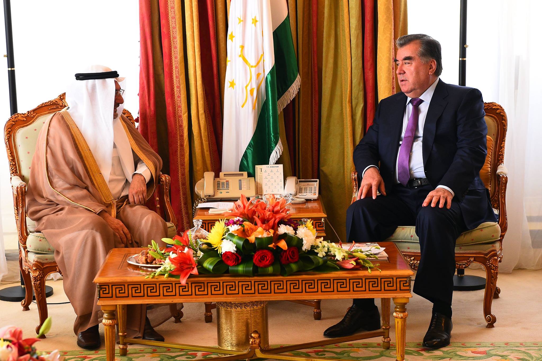 Встреча Эмомали Рахмона с Генеральным секретарем Организации исламского сотрудничества Иёдом Амином Мадани