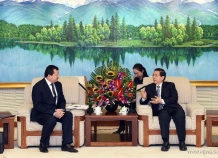 Таджикистан и Китай намерены укрепить сотрудничество в борьбе с «тремя силами зла»