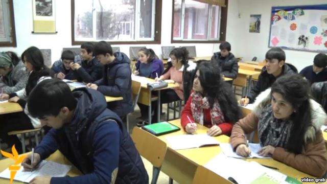 Иран предоставил 250 мест для таджикских студентов