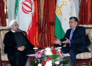 Президент Таджикистана призвал Иран развивать сотрудничество