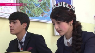 В таджикских школах начали преподавать историю религии