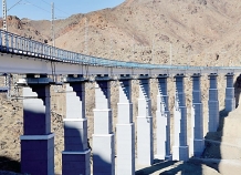 Узбекистан построил в обход Таджикистана электрифицированную железнодорожную линию