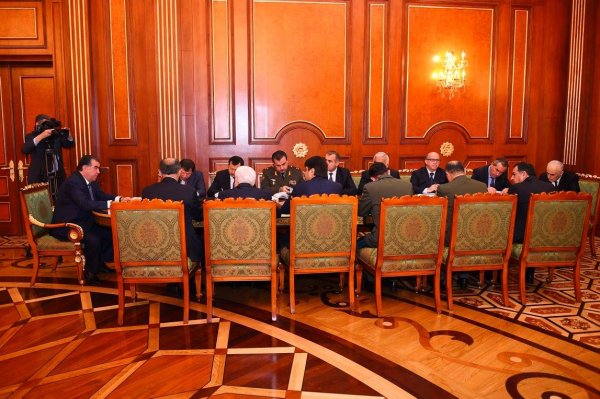 Президент вызвал силовиков для проверки боеготовности таджикской армии