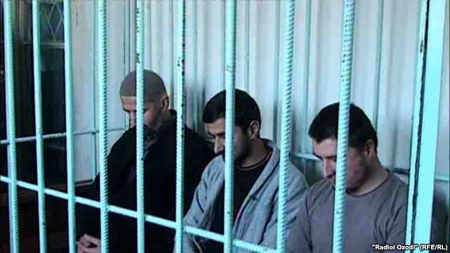 Троих жителей Фархора осудили за экстремизм