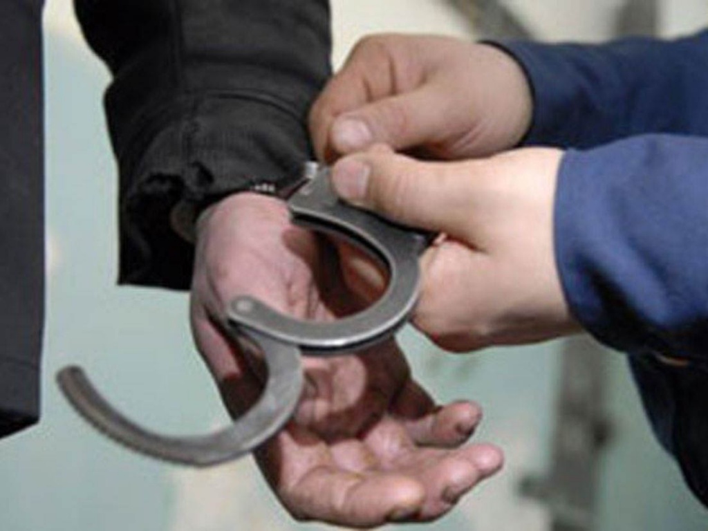 В Гиссаре задержали двух предполагаемых грабителей