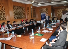 Американцы повышают уровень знания таджикских журналистов о туберкулезе