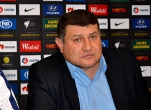 Наставник сборной Таджикистана перед матчем с Кыргызстаном госпитализирован
