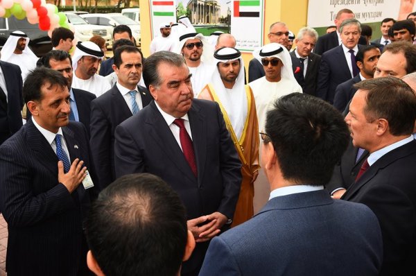 Эмомали Рахмон открыл в Абу-Даби здание Посольства Таджикистана в ОАЭ