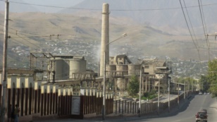 Таджикистан в первом квартале экспортировал 8 тыс. тонн цемента