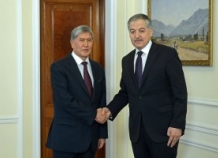 Президент Кыргызстана принял главу МИД Таджикистана