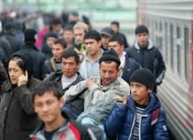 Таджикские власти уверяют: отток трудовых мигрантов из страны значительно сократился