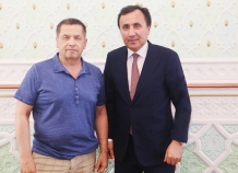 Лидер группы «Любе» помог двум таджикам в лечении тяжелых болезней