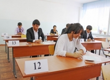 Абитуриентов обязали писать сочинения на таджикском языке